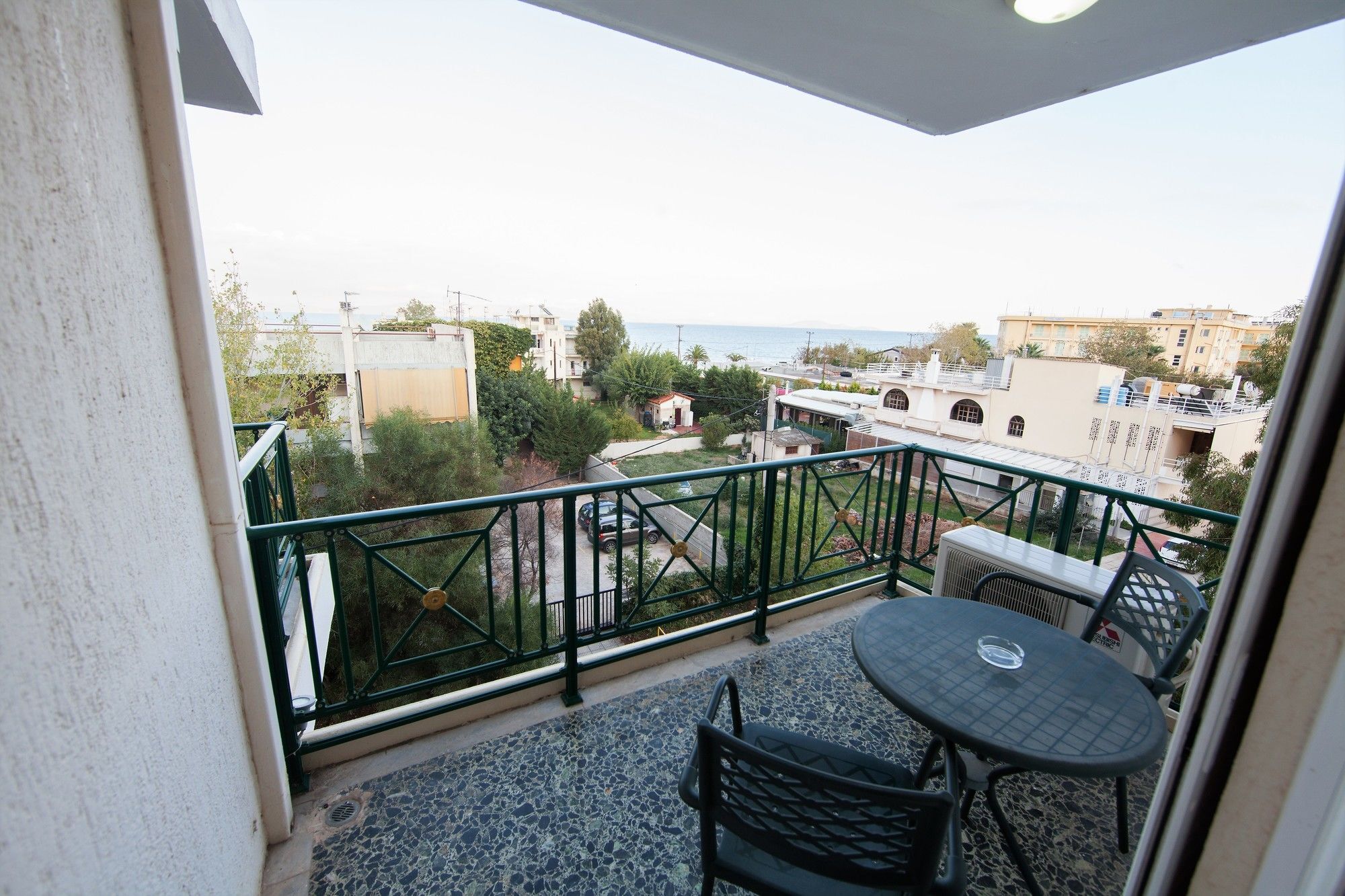 Thomas Beach Hotel Néa Mákri Buitenkant foto